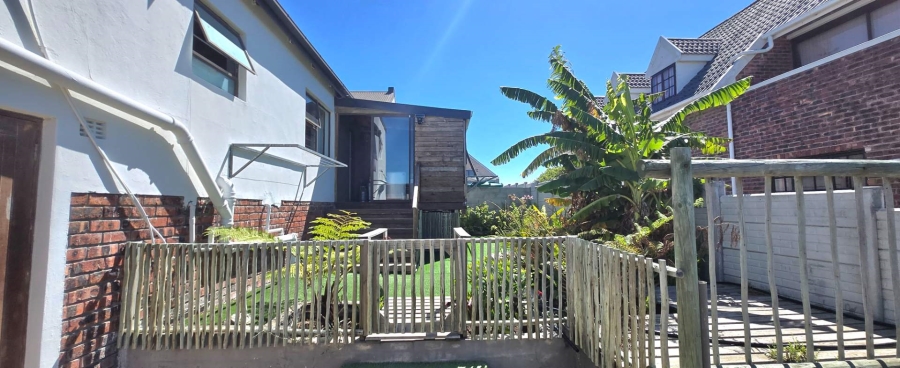 4 Bedroom Property for Sale in Kleinbaai Western Cape